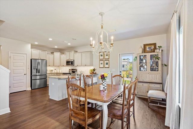 3557 Turquoise Drive, Navarre, FL 32566
