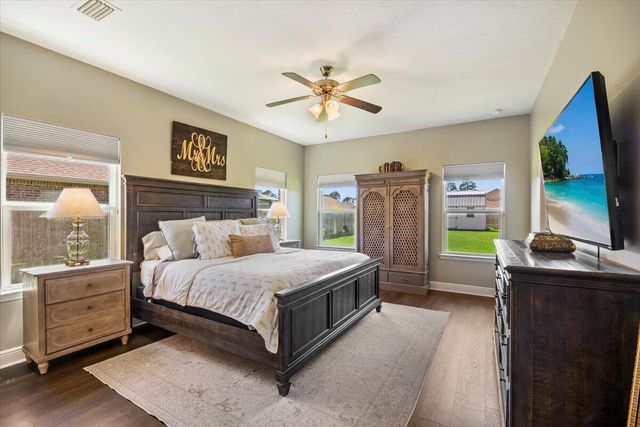 3557 Turquoise Drive, Navarre, FL 32566