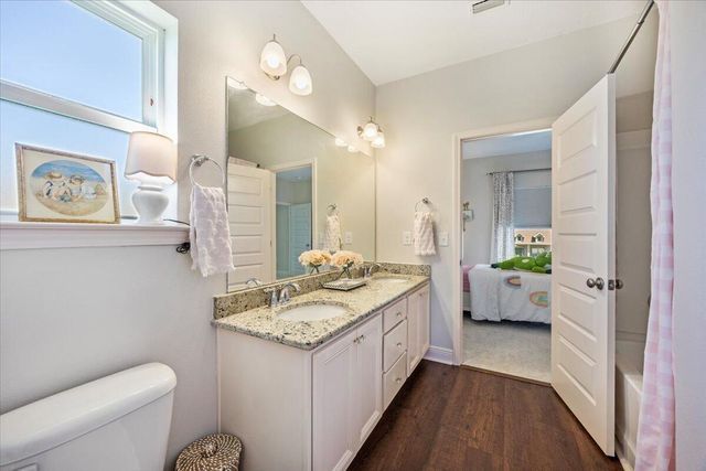 3557 Turquoise Drive, Navarre, FL 32566