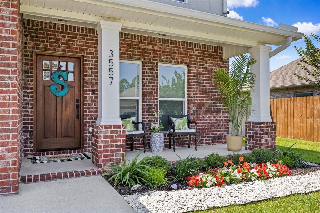 3557 Turquoise Drive, Navarre, FL 32566