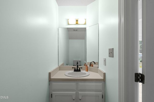 2500 Cravenridge, Garner, NC 27529