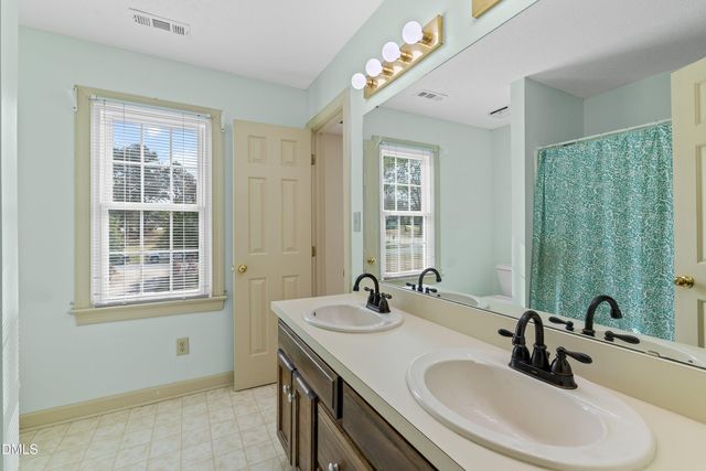 2500 Cravenridge, Garner, NC 27529