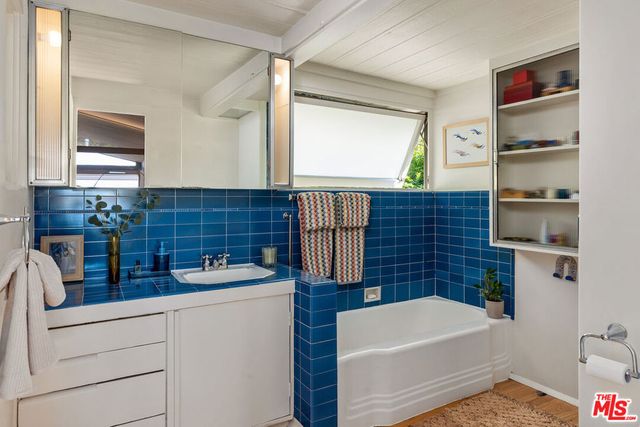 3624 Buena Park Drive, Studio City, CA 91604