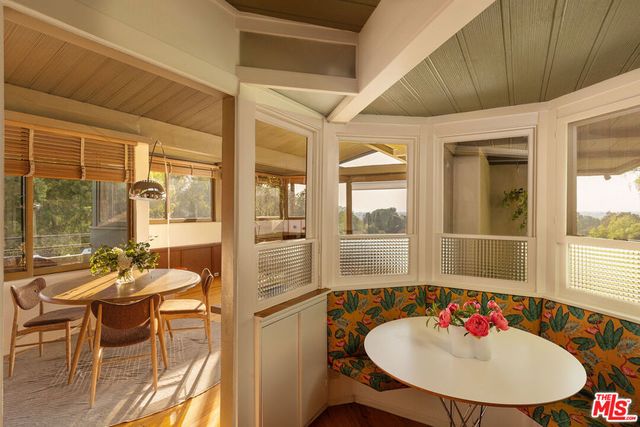 3624 Buena Park Drive, Studio City, CA 91604