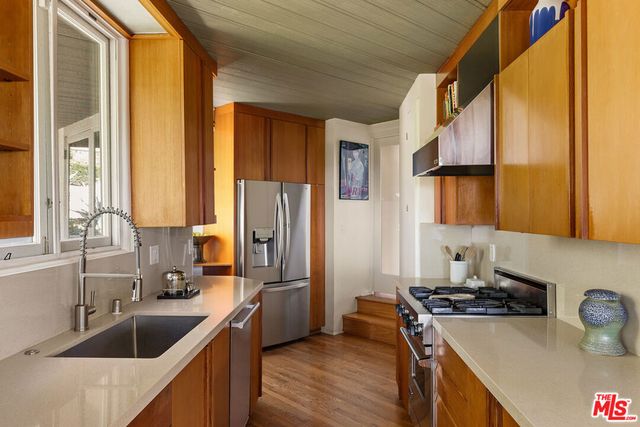 3624 Buena Park Drive, Studio City, CA 91604
