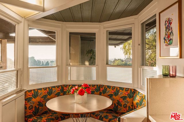 3624 Buena Park Drive, Studio City, CA 91604