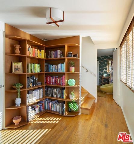 3624 Buena Park Drive, Studio City, CA 91604