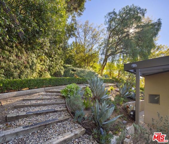 3624 Buena Park Drive, Studio City, CA 91604