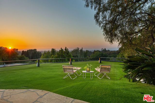 3624 Buena Park Drive, Studio City, CA 91604
