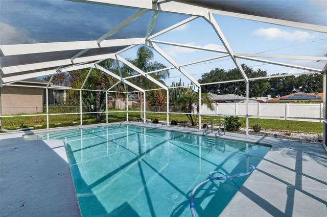 516 ALACHUA DRIVE, Winter Haven, FL 33884