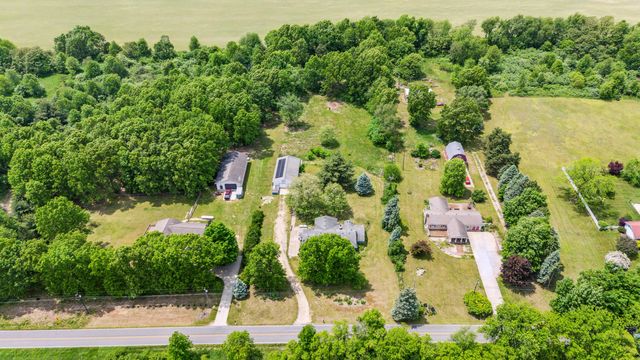 50902 Magician Lake Road, Dowagiac, MI 49047