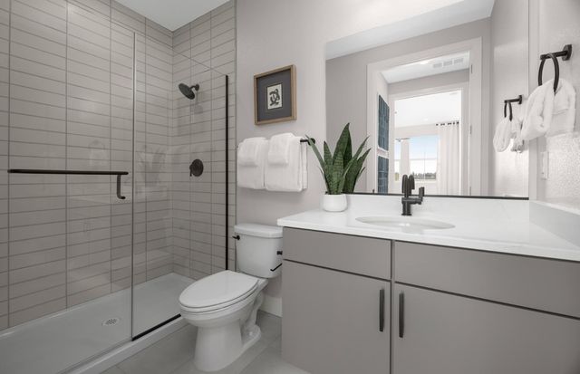 3880 Anchor Ct, Roseville, CA 95747