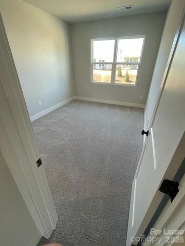 9547 Munsing Drive, Charlotte, NC 28269