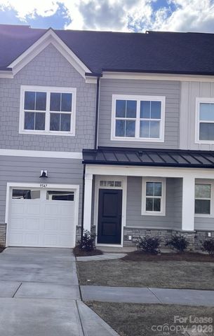 9547 Munsing Drive, Charlotte, NC 28269