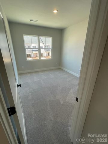 9547 Munsing Drive, Charlotte, NC 28269