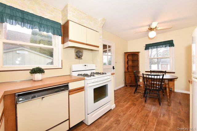 135 Barwick Boulevard, Mineola, NY 11501