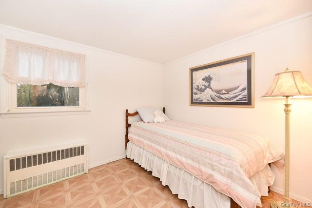 135 Barwick Boulevard, Mineola, NY 11501