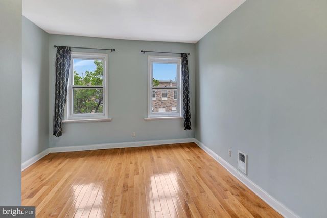 2425 ASHLAND AVE, Baltimore, MD 21205