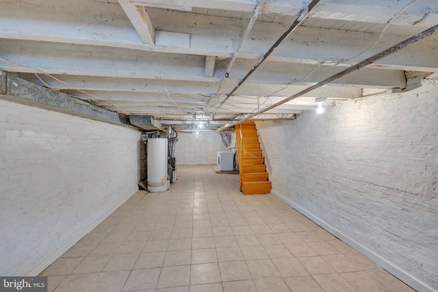 2425 ASHLAND AVE, Baltimore, MD 21205