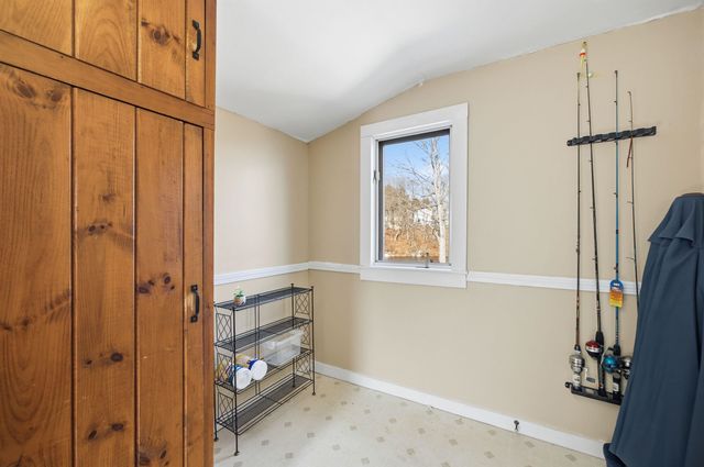 33 Tanner Street, Concord, NH 03303