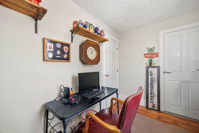 33 Tanner Street, Concord, NH 03303