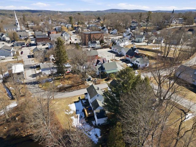 33 Tanner Street, Concord, NH 03303