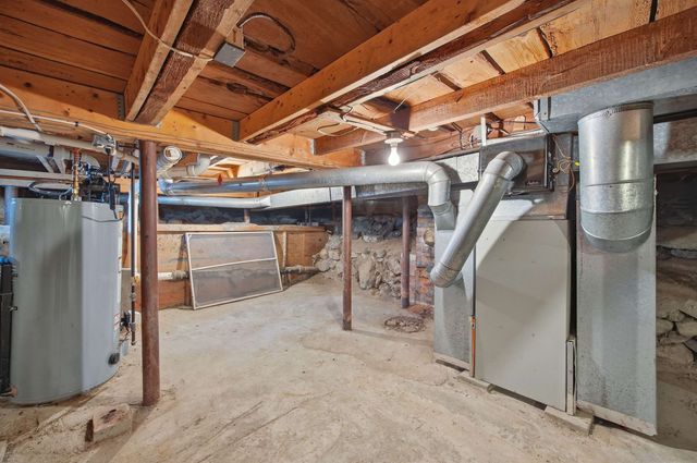 33 Tanner Street, Concord, NH 03303