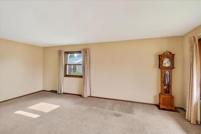 618 Jefferson Street, Deforest, WI 53532