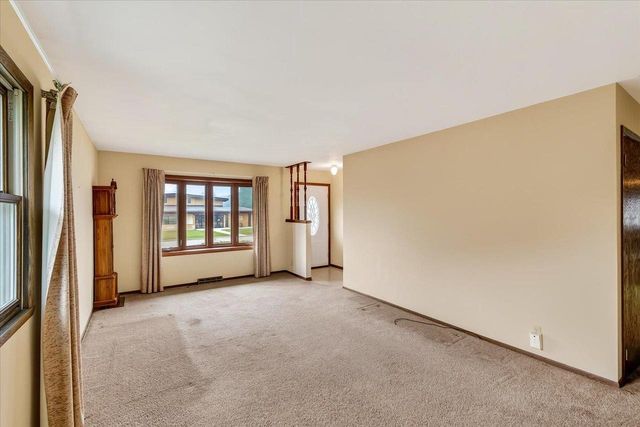 618 Jefferson Street, Deforest, WI 53532