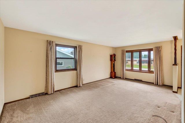 618 Jefferson Street, Deforest, WI 53532