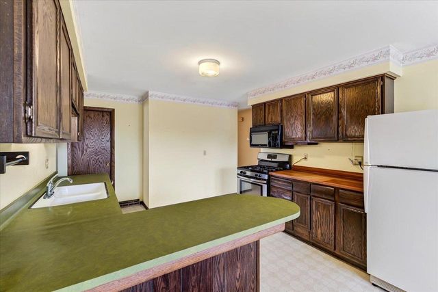 618 Jefferson Street, Deforest, WI 53532