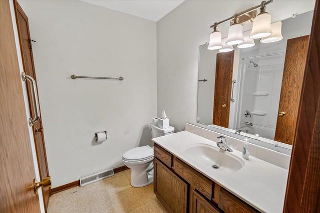 618 Jefferson Street, Deforest, WI 53532