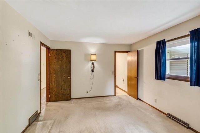 618 Jefferson Street, Deforest, WI 53532