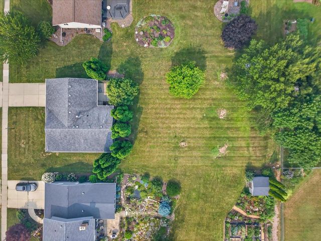 618 Jefferson Street, Deforest, WI 53532