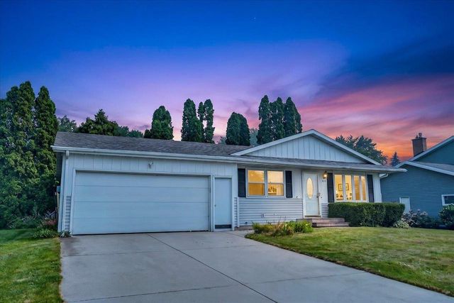 618 Jefferson Street, Deforest, WI 53532