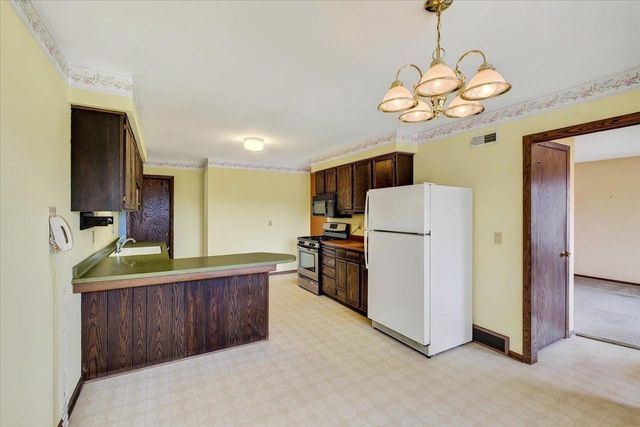 618 Jefferson Street, Deforest, WI 53532