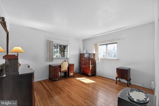 1103 W VALLEYBROOK RD, Cherry Hill, NJ 08034