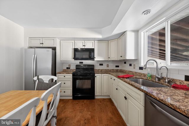 1103 W VALLEYBROOK RD, Cherry Hill, NJ 08034