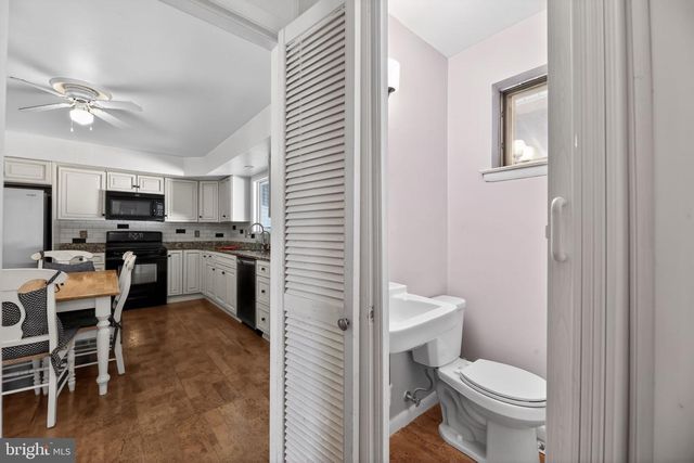 1103 W VALLEYBROOK RD, Cherry Hill, NJ 08034