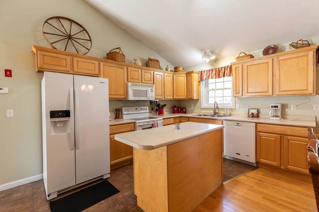 42 South Road, Swanzey, NH 03446