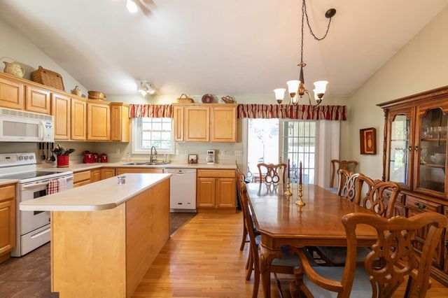 42 South Road, Swanzey, NH 03446