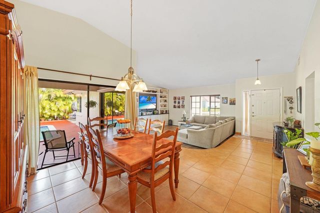 18910 W Oakmont, Hialeah, FL 33015