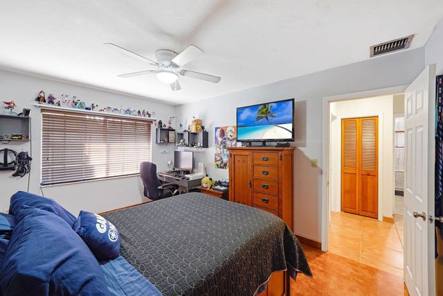 18910 W Oakmont, Hialeah, FL 33015