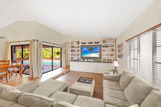 18910 W Oakmont, Hialeah, FL 33015