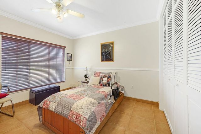 18910 W Oakmont, Hialeah, FL 33015