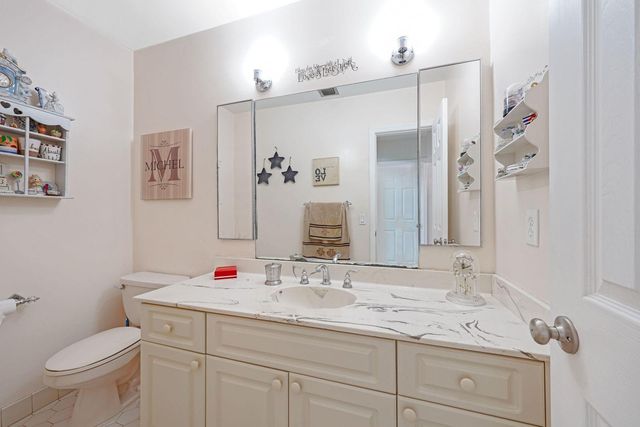 18910 W Oakmont, Hialeah, FL 33015