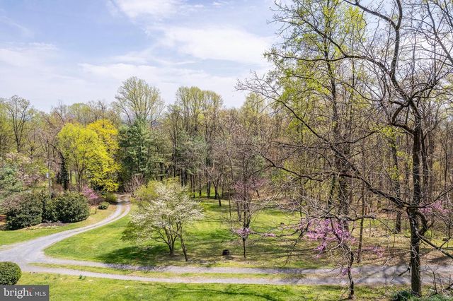 1460 PITCOCK LN, Winchester, VA 22602