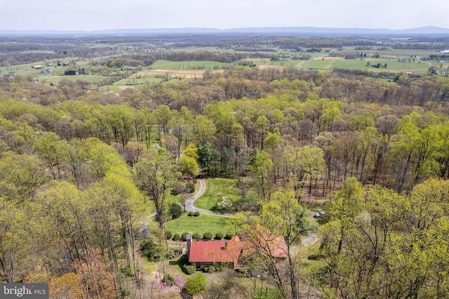 1460 PITCOCK LN, Winchester, VA 22602