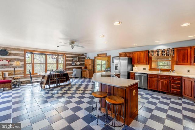 1460 PITCOCK LN, Winchester, VA 22602