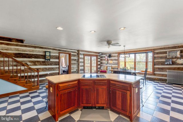 1460 PITCOCK LN, Winchester, VA 22602